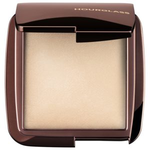 Hourglass-Puder-Ambient_Lighting